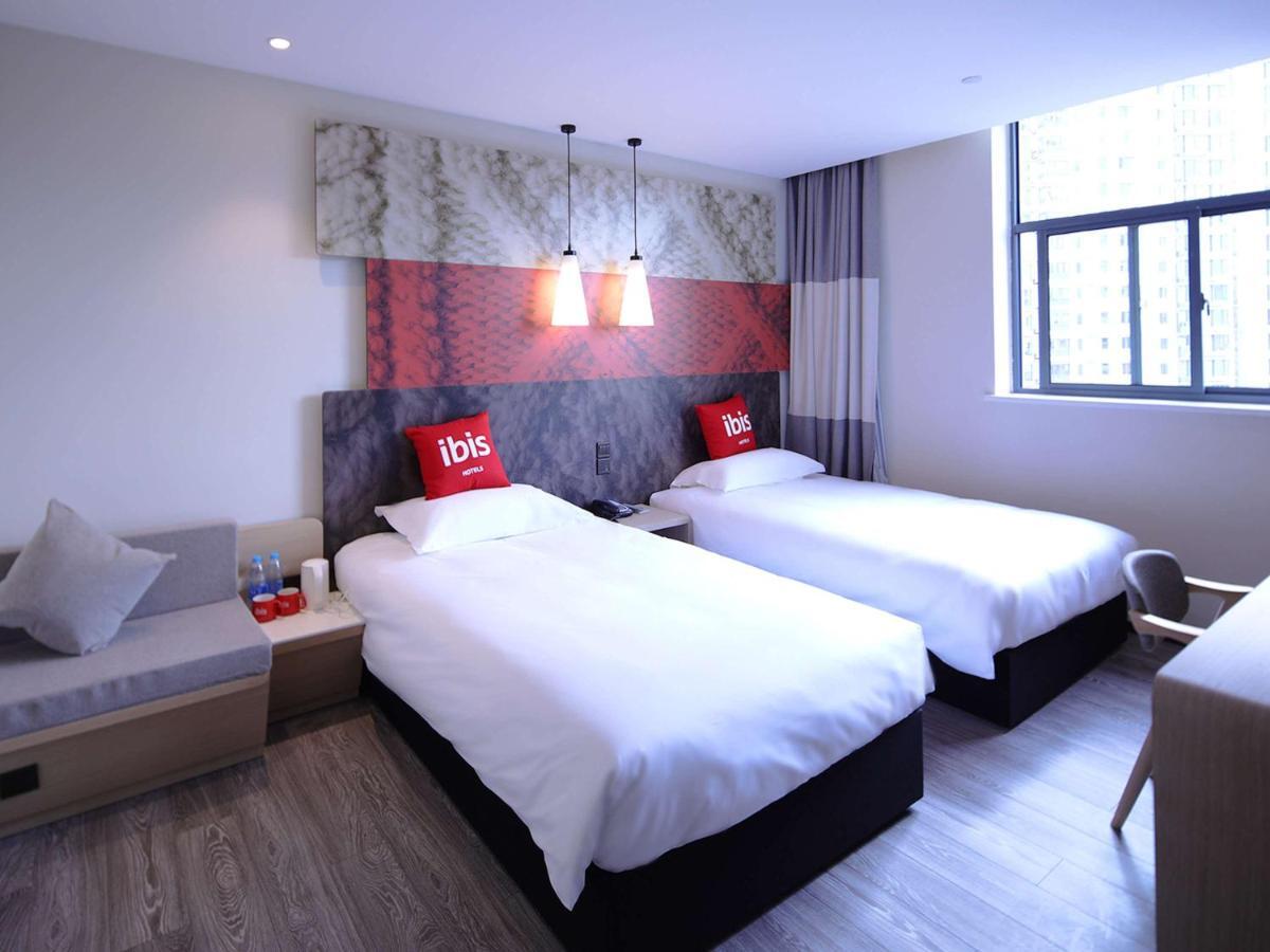 Ibis Shanghai Changshou Road Hotel Екстериор снимка